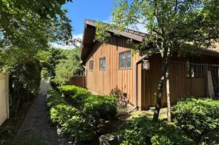 77 MacArthur Dr, Clifton, NJ 07013 - Photo 10