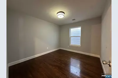 15 6th Street, Newark, NJ 07107 - Photo 8