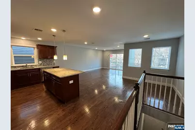 15 6th Street, Newark, NJ 07107 - Photo 4