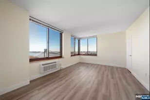 100 Old Palisade Road 3702, Fort Lee, NJ 07024 - Photo 8