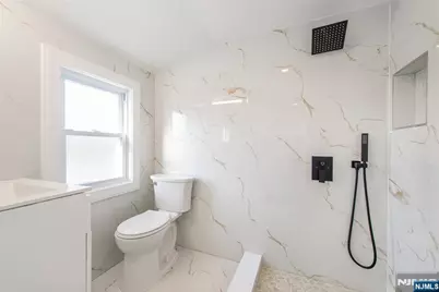 179 Huguenot Drive, New Milford, NJ 07646 - Photo 16