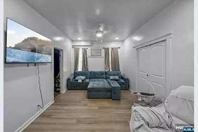 1025 Rivington Street, Roselle, NJ 07203 - Photo 2