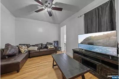 1025 Rivington Street, Roselle, NJ 07203 - Photo 6