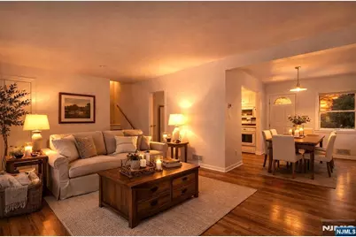 92 Arbor Drive, Ho Ho Kus, NJ 07423 - Photo 4