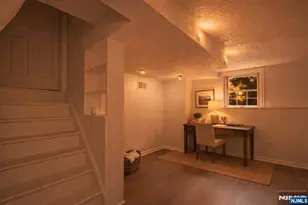 92 Arbor Dr, Ho Ho Kus, NJ 07423 - Photo 6