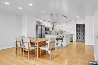 300 Gorge Road 38 #38, Cliffside Park, NJ 07010 - Photo 2