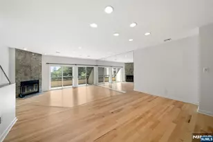 300 Gorge Road 38, Cliffside Park, NJ 07010 - Photo 20