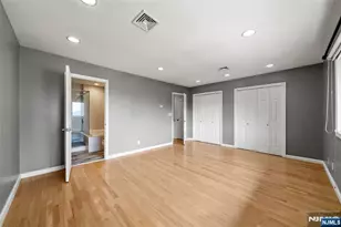 300 Gorge Road 38, Cliffside Park, NJ 07010 - Photo 24