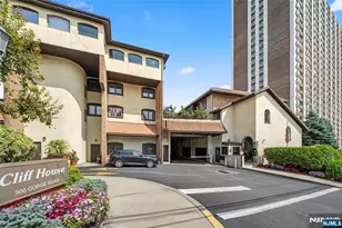 300 Gorge Road 38, Cliffside Park, NJ 07010 - Photo 14