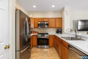 166 Riverwalk Way G069, Clifton, NJ 07014 - Photo 6