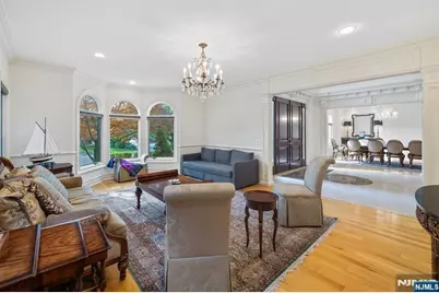 71 Roberts Road, Englewood Cliffs, NJ 07632 - Photo 4