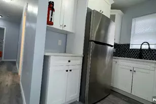 736 E 28th Street 2, Paterson, NJ 07504 - Photo 4