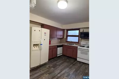 4 Chestnut Street, Rutherford, NJ 07070 - Photo 12