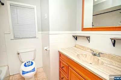 7 Westminster Place, Garfield, NJ 07026 - Photo 8