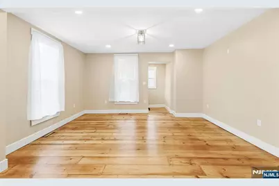 36 Pascack Road 2 #2, Park Ridge, NJ 07656 - Photo 18