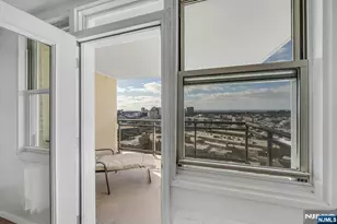 2200 Central Road 15C, Fort Lee, NJ 07024 - Photo 14