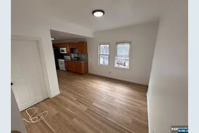 224 Fort Lee, Bogota, NJ 07603 - Photo 4