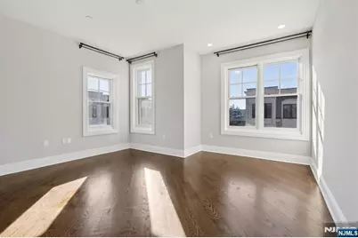 24 Marquis Court, Edgewater, NJ 07020 - Photo 22