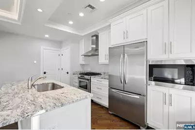 24 Marquis Court, Edgewater, NJ 07020 - Photo 10