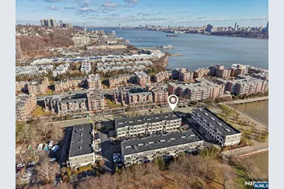 24 Marquis Court, Edgewater, NJ 07020 - Photo 32