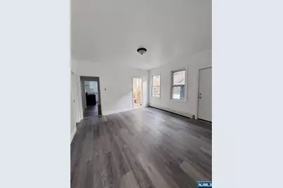 9 Sparrow Street, Paterson, NJ 07524 - Photo 4