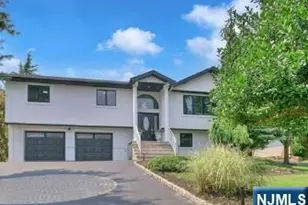 149 Oldham Rd, Wayne, NJ 07470 - Photo 1