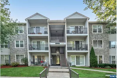 197 Robertson Way 917 #917, Lincoln Park, NJ 07035 - Photo 1