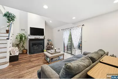 12 Mountain Ridge Road, Bloomingdale, NJ 07403 - Photo 16