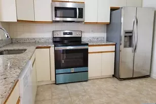 448 Lee Ct, Fort Lee, NJ 07024 - Photo 6