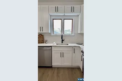 458 Totowa First Floor #First Floor, Totowa, NJ 07512 - Photo 4