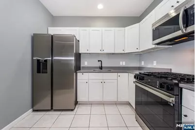 1878 Springfield Avenue 2B #2B, Maplewood, NJ 07040 - Photo 10