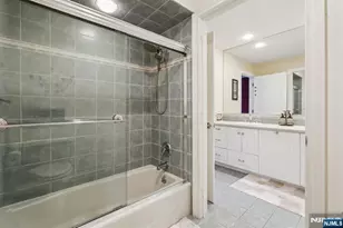 84 Walsh Dr, Mahwah, NJ 07430 - Photo 28