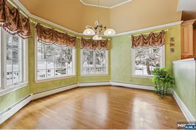 84 Walsh Drive, Mahwah, NJ 07430 - Photo 16