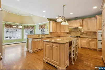 84 Walsh Drive, Mahwah, NJ 07430 - Photo 14