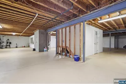 84 Walsh Drive, Mahwah, NJ 07430 - Photo 34