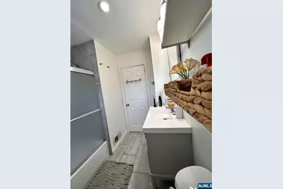 1355 Jefferson Avenue, Rahway, NJ 07065 - Photo 20