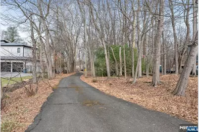 155 Hickory Lane, Closter, NJ 07624 - Photo 34