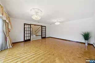 319 Truman Dr, Cresskill, NJ 07626 - Photo 8