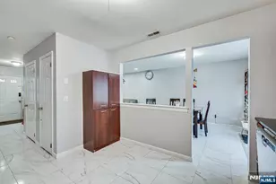 304 Maplecrest Road 304, Edison, NJ 08820 - Photo 22