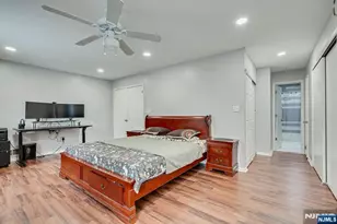 304 Maplecrest Road 304, Edison, NJ 08820 - Photo 26