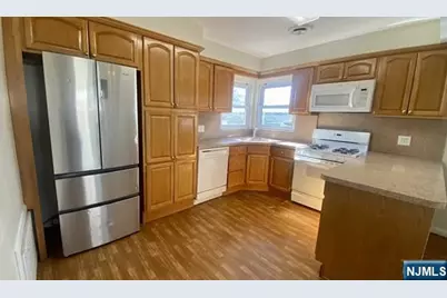 61 Bayliss Street 2 #2, North Arlington, NJ 07031 - Photo 4