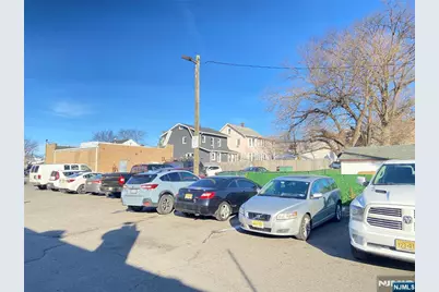 67 S Washington Avenue, Bergenfield, NJ 07621 - Photo 10
