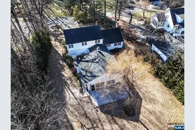 582 Eder Avenue, Wyckoff Township, NJ 07481 - Photo 38