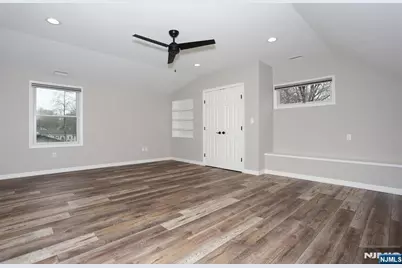 129 Sanford Avenue, Emerson, NJ 07630 - Photo 26