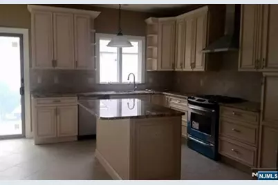 383 Washington Avenue, Cliffside Park, NJ 07010 - Photo 6