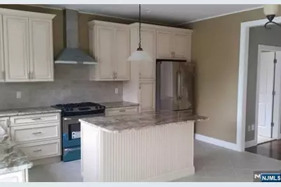 383 Washington Avenue, Cliffside Park, NJ 07010 - Photo 4