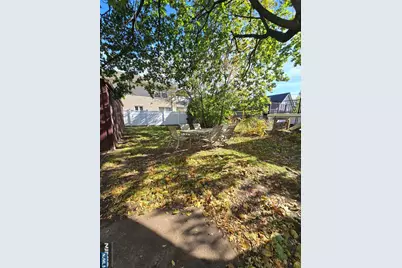 381 Mola Boulevard, Elmwood Park, NJ 07407 - Photo 12