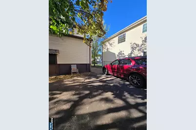 381 Mola Boulevard, Elmwood Park, NJ 07407 - Photo 10