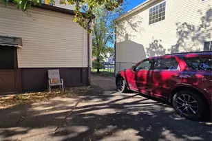 381 Mola Blvd, Elmwood Park, NJ 07407 - Photo 10