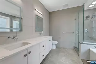 714 Undercliff Ave 714, Edgewater, NJ 07020 - Photo 24